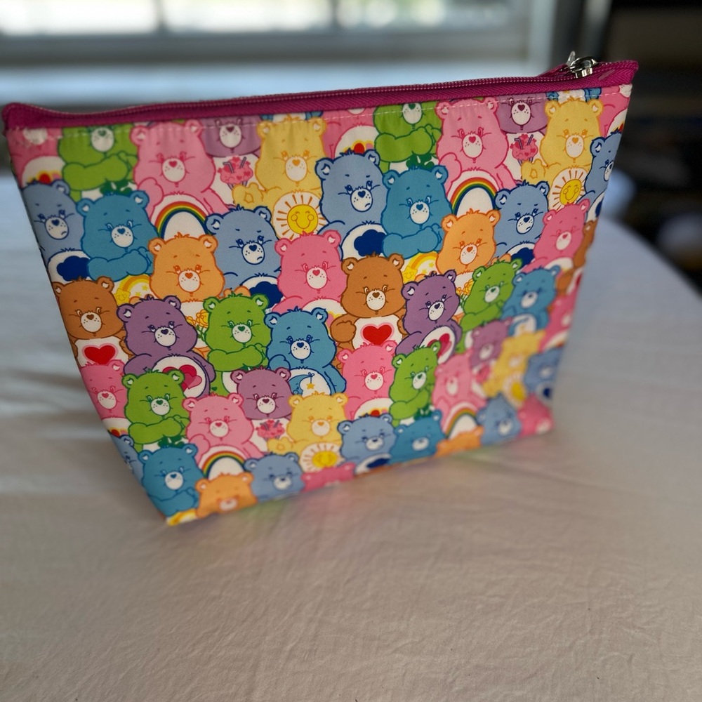Colorful Bear Print Pouch